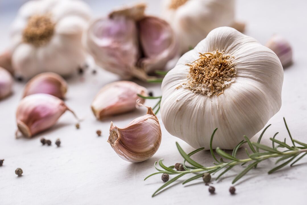 Garlic improves blood circulation in the male genital organs